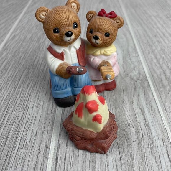 Homco #1446 Campfire Bear Couple Figurine Set of 2 Marshmallows & Hotdogs - Picture 9 of 9